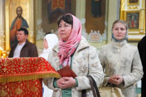 В Саратов доставлены мощи святого великомученика и целителя Пантелеимона