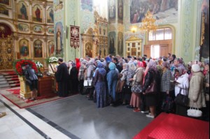 В Саратов доставлены мощи святого великомученика и целителя Пантелеимона