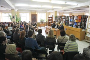 Поэт, лауреат Патриаршей литературной премии Олеся Николаева встретилась с саратовскими студентами