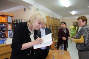 Поэт, лауреат Патриаршей литературной премии Олеся Николаева встретилась с саратовскими студентами