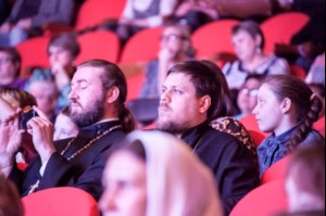 Состоялся концерт Архиерейского хора в г. Салехарде