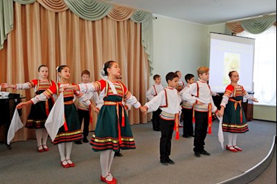 В Саратове прошел епархиальный фестиваль детского творчества «Поделись радостью с другом»