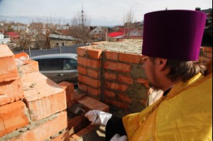 В Смирновском ущелье совершен чин основания храма Космы и Дамиана