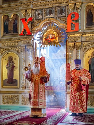 Божественная литургия в храме Сошествия Святого Духа г. Саратова