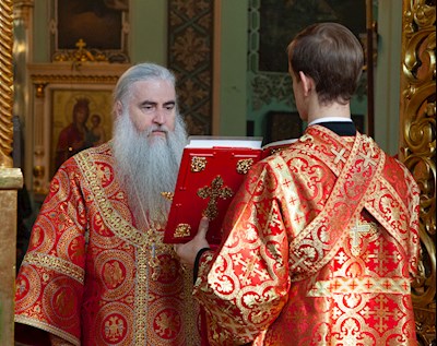 Божественная литургия в храме Сошествия Святого Духа г. Саратова