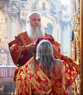 Божественная литургия в храме Сошествия Святого Духа г. Саратова