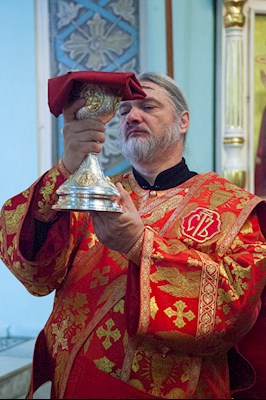 Божественная литургия в храме Сошествия Святого Духа г. Саратова