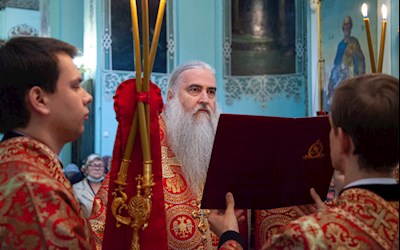 Божественная литургия в храме Сошествия Святого Духа г. Саратова