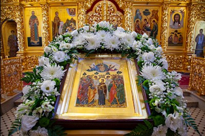 Всенощное бдение в Свято-Троицком кафедральном соборе г. Саратова