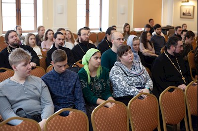 Состоялось собрание молодежных работников и православной молодежи Саратовской