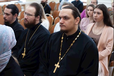 Состоялось собрание молодежных работников и православной молодежи Саратовской