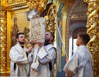 Всенощное бдение в Свято-Троицком кафедральном соборе г. Саратова