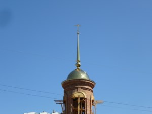 Крестный ход и освящение куполов и крестов Святых монастырских врат