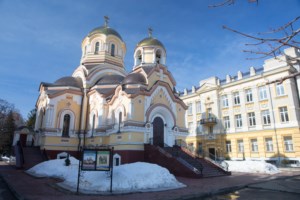 Совершена Пасхальная литургия с сурдопереводом