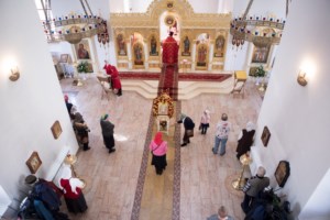Совершена Пасхальная литургия с сурдопереводом