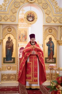 Совершена Пасхальная литургия с сурдопереводом