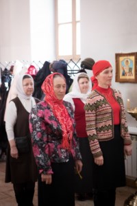 Совершена Пасхальная литургия с сурдопереводом