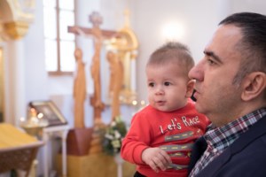 Совершена Пасхальная литургия с сурдопереводом