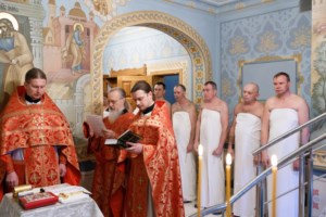 В Свято-Троицком соборе совершена Крещальная литургия