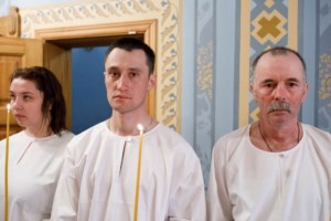 В Свято-Троицком соборе совершена Крещальная литургия