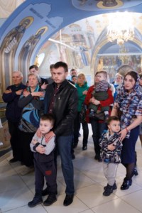 В Свято-Троицком соборе совершена Крещальная литургия