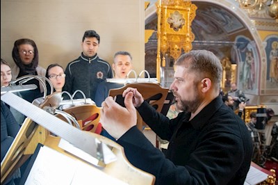 Митрополит Игнатий совершил Литургию Преждеосвященных Даров на Архиерейском подворье — в Свято-Троицком кафедральном соборе г. Саратова