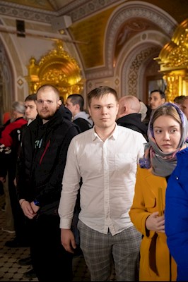 Ночное пасхальное богослужение в Свято-Троицком кафедральном соборе Саратова