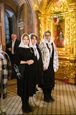 Ночное пасхальное богослужение в Свято-Троицком кафедральном соборе Саратова