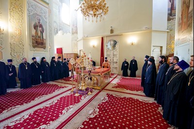 Митрополит Игнатий совершил всенощное бдение в Покровском храме Саратова