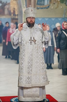 Великая вечерня в соединении с Литургией святителя Василия Великого и чин Великого освящения воды в Успенском храме Свято-Троицкого кафедрального собора г. Саратова