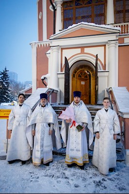 Великая вечерня в соединении с Литургией святителя Василия Великого в Свято-Троицком кафедральном соборе г. Саратова