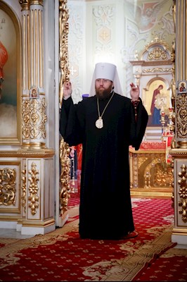Митрополит Игнатий совершил всенощное бдение в Покровском храме Саратова