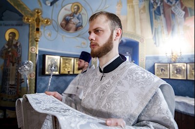 Великая вечерня в соединении с Литургией святителя Василия Великого и чин Великого освящения воды в Успенском храме Свято-Троицкого кафедрального собора г. Саратова