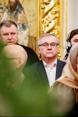 Ночная Божественная литургия в Свято-Троицком кафедральном соборе г. Саратова