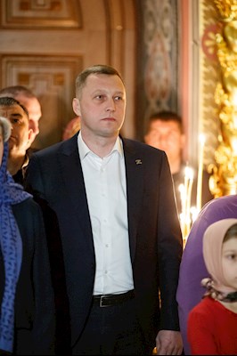 Ночное пасхальное богослужение в Свято-Троицком кафедральном соборе Саратова