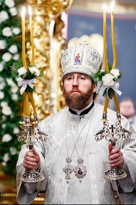 Ночная Божественная литургия в Свято-Троицком кафедральном соборе г. Саратова