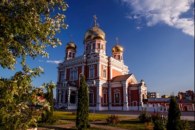 Митрополит Игнатий совершил всенощное бдение в Покровском храме Саратова