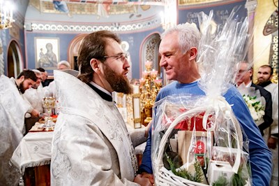 Ночная Божественная литургия в Свято-Троицком кафедральном соборе г. Саратова