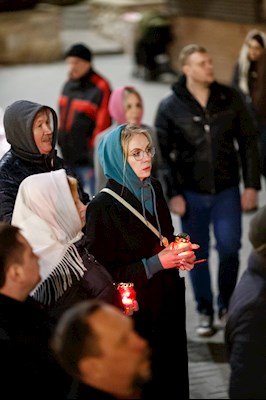 Ночное пасхальное богослужение в Свято-Троицком кафедральном соборе Саратова