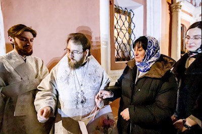 Ночная Божественная литургия в Свято-Троицком кафедральном соборе г. Саратова