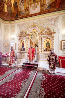 Архиереи Саратовской митрополии соборно совершили Литургию