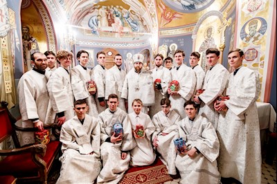 Ночная Божественная литургия в Свято-Троицком кафедральном соборе г. Саратова