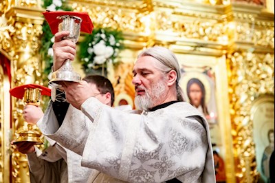 Ночная Божественная литургия в Свято-Троицком кафедральном соборе г. Саратова
