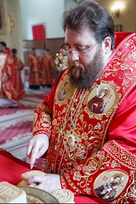 Архиереи Саратовской митрополии соборно совершили Литургию