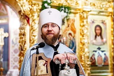 Ночная Божественная литургия в Свято-Троицком кафедральном соборе г. Саратова
