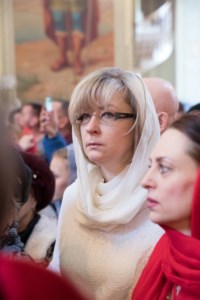 Благодатный огонь доставили на Пасхальную вечерню, которую возглавил Митрополит Лонгин
