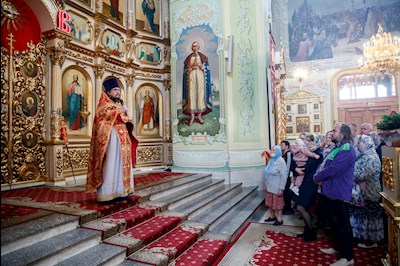 Архиереи Саратовской митрополии соборно совершили Литургию