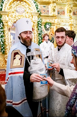 Ночная Божественная литургия в Свято-Троицком кафедральном соборе г. Саратова