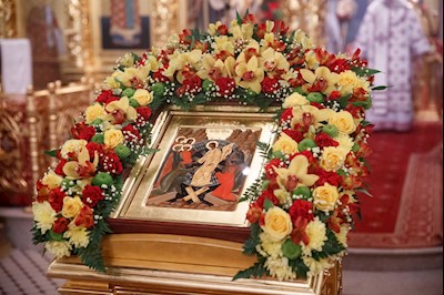 Ночное пасхальное богослужение в Свято-Троицком кафедральном соборе Саратова