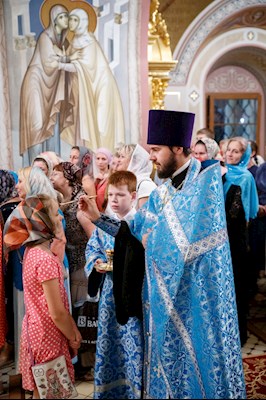 Всенощное бдение с чином погребения Божией Матери в Свято-Троицком кафедральном соборе г. Саратова